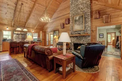 Image de Plummer Lodge - Relax on the porch at this luxury Big Canoe getaway!