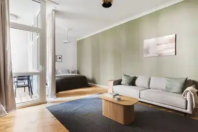 Image de Cool Friedrichshain Studio, Furniture, Decor & Kitchen, by Blueground