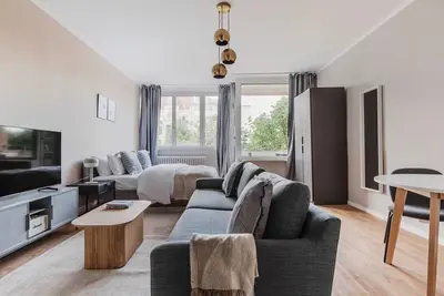 Image de Happy Kreuzberg Studio, Furniture & Decor, by Blueground