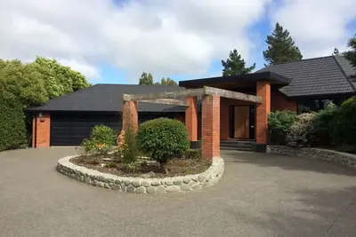 Image de Large Holiday Home in Rolleston