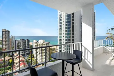 Image de Magnificent Ocean Views Apartment in Surfers Paradise - CoastHM