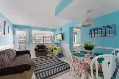 Image de 7203 Atlantic Ave, Unit 101