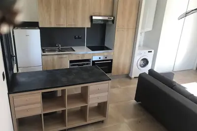 Image de Prés de la mer et des rivières bel appartement avec terrasse