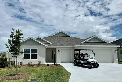 Image de Brand New Home in Moultrie Creek! 3/3