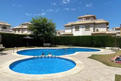 Image de Cozy 2-bedroom apartment in beautiful Orihuela Costa with Ac, WiFi. Near golf