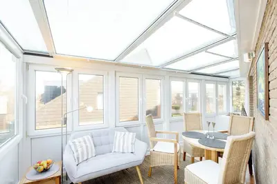 Image de Apartment \"Thomas\" with light-flooded winter garden on the eastern edge of Langeoog village
