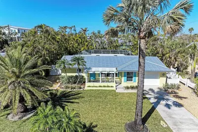Image de Rest Assured - Ground Level Pool Home - By Island Real Estate