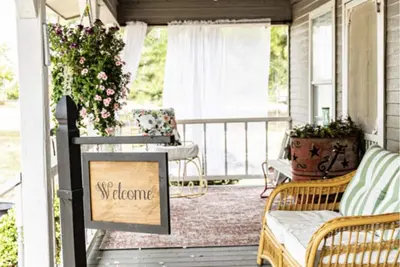 Image de Cute and cozy cottage in Atoka, home of Reba’s Place.