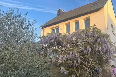 Image de Maison ensoleillée proche de la mer et du bourg