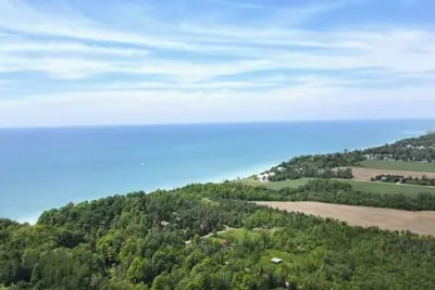 Suite 6 - Relax in beautiful Bayfield - 15min from Grand Bend