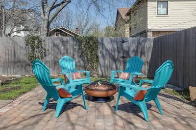Image de Cowboy Chic bungalow with 2 bedrooms in Fort Worth's Cultural District