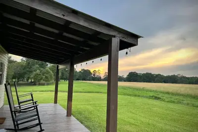 Image de Casa de Campo-Tiny Home with Open Field View for Sunsets and Stargazing
