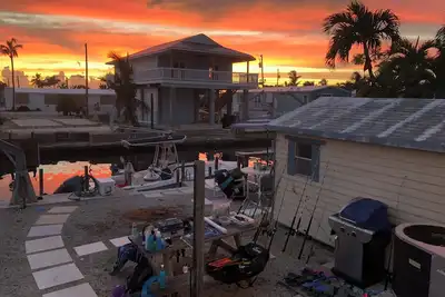 Image de Charming canal front 2-bedroom mobile home with WiFi and Ac in Little Torch Key