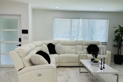 Image de Charming 3-bedroom house with WiFi and Ac in fabulous Hollywood