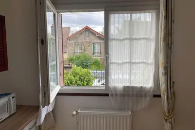 Image de Joli T2 meublé proche Rer B et Stade de France