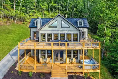 Image de Hot-Tub/Fire-pit/Big View/King Beds/2 Fireplaces