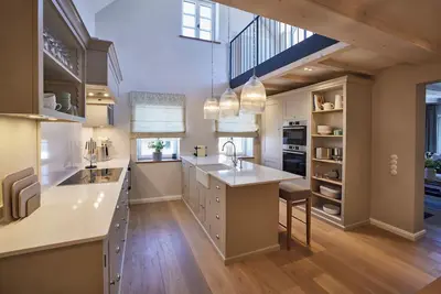Image de Exklusives Ferienhaus mit Dachterrasse, Kamin & Sauna im romantischen Deidesheim