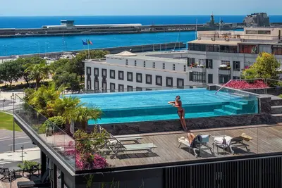 Image de À Funchal, dans un immeuble de luxe - Savoy Insular Vi