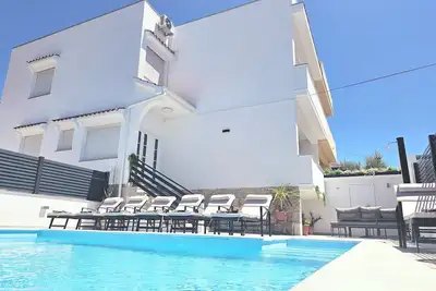 Image de Villa Lungomare -Charming 4-bedroom house with WiFi and Ac in superb Zadar