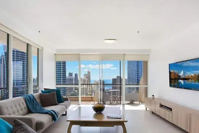 Image de Luxury Immaculately Presented Apartment on the 24th Floor!