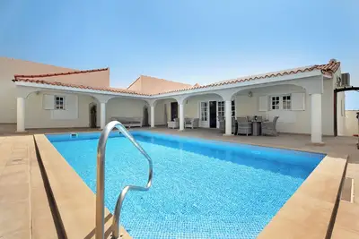 Image de Villa \"Casa Suenos\" avec 2 piscines, Wi-Fi, Jardin et Terrasse