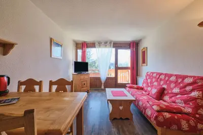 Image de Appartement \"La Montagne\" avec vue sur les montagnes, balcon et Wi-Fi