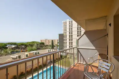 Image de Appartement 'Apartamento Primera LĂnea De Mar' avec vue sur la mer, piscine partagĂ©e et Wi-Fi