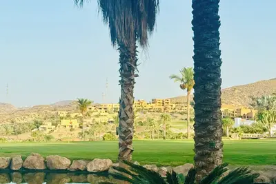 Image de Sun filled newly refurbished family sized apartment with sweeping valley views