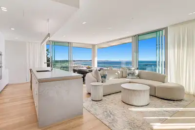Image de Miles at Kirra Beach Unit 701 Oceanfront 3 Bedroom + 7th level Apartment with free Wi-Fi