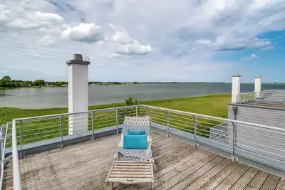 Image de Bonnie - 1. reihe am Wasser, 360° Dachterrasse, Sauna, Whirlwanne, Kaminofen