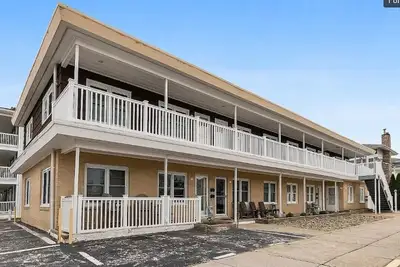 Image de Cozy 2-bedroom condo in welcoming Wildwood Crest with WiFi, Ac