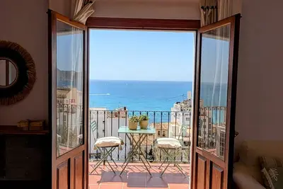 Image de House with incredible sea views in the old town of Altea