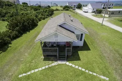 Image de Historic Harkers Island Bungalow
