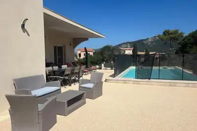 Image de Villa 6\/8 personnes à San Ambroggio\n10m à pied de la plage, des commerçants