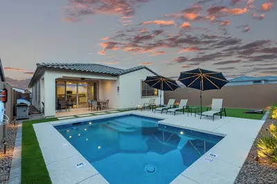 Image de Ultimate Family Getaway: Luxurious 4br Home with Pool & Mountain Views!