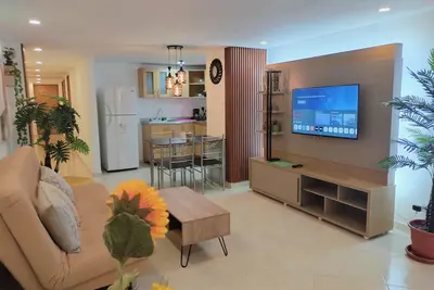 Image de 3-Bedroom Apartment, Elegant Design, Prime Location