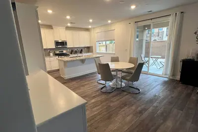 Image de New Built*pet*corp\/insurance Housing*24\/7 access