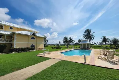 Image de CaribBliss Suite - Tobago Plantations 2 bedroom Condo \n\n