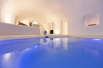Image de Kampanario Luxury Villa with Veranda & Heated Tub
