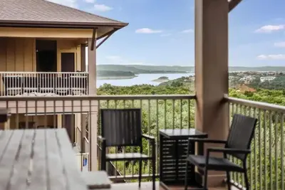 Image de Fabulous lake view lake view in Texas hill country your getaway awaits.