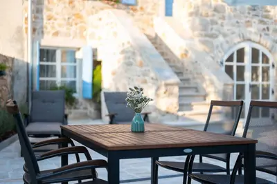 Image de Stone holiday house with an authentic Dalmatian manor 250 years old