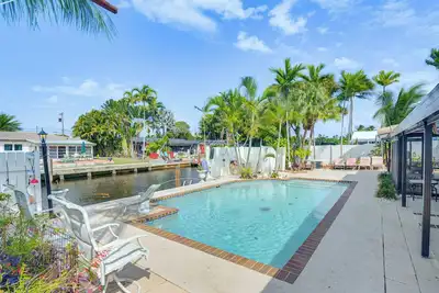 Image de Pompano Beach Home w/ Pool & Dock ~ 4 Mi to Pier!