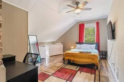 Image de Home Office, Free Wi-fi, Parking, 6 beds, Beltline