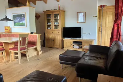 Image de Country-style apartment with mountain views and close to the slopes in the Zille