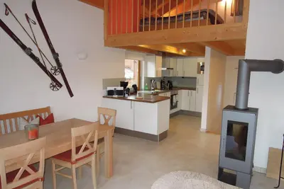 Image de Alpine hut with breathtaking mountain views and close to the slopes