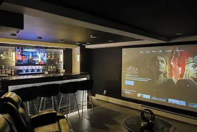 Image de Private 1-bdr, 1 bath, Home Theatre, Bar, Kitchen, Near Nyc
