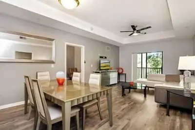 Image de Spacious 3\/2 Condo only 6 miles from Disney.