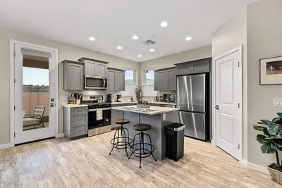 Image de Cottonwood Modern Vineyard – Stylish Retreat Near Wineries & Trails!