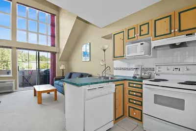 Image de Bright Loft With Courtyard View - 318