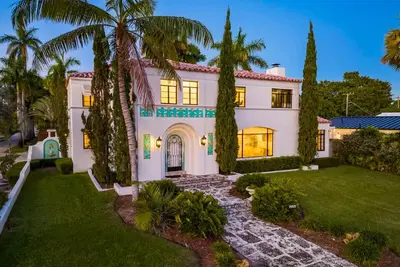 Image de Spacious 7-bedroom house in beautiful Hollywood with Ac, WiFi, Pool